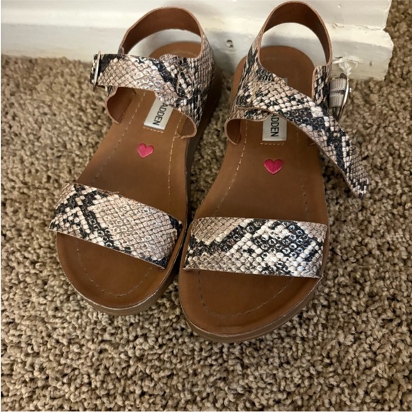 Steve Madden Multi-Color Snake Print Sandals - Picture 2 of 2